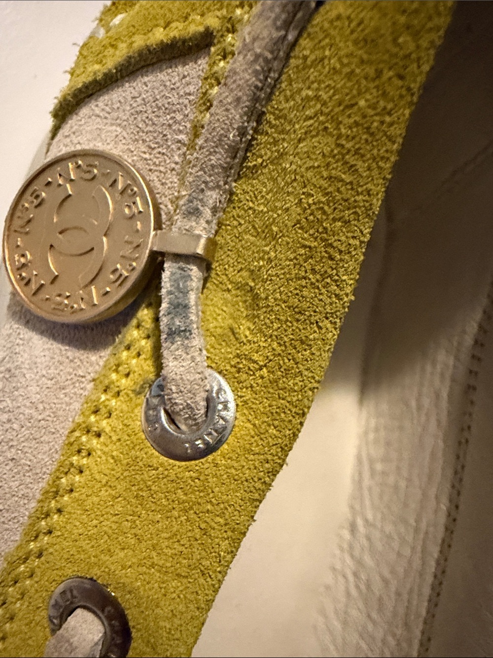 CHANEL Two-Tone Suede Boat Shoes in Lime Green and Beige size 39/8.5 luxery - Picture 3 of 8